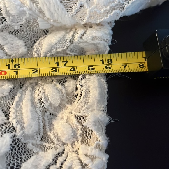 Style & Co lacy blouse with built in camisole - Picture 6 of 9